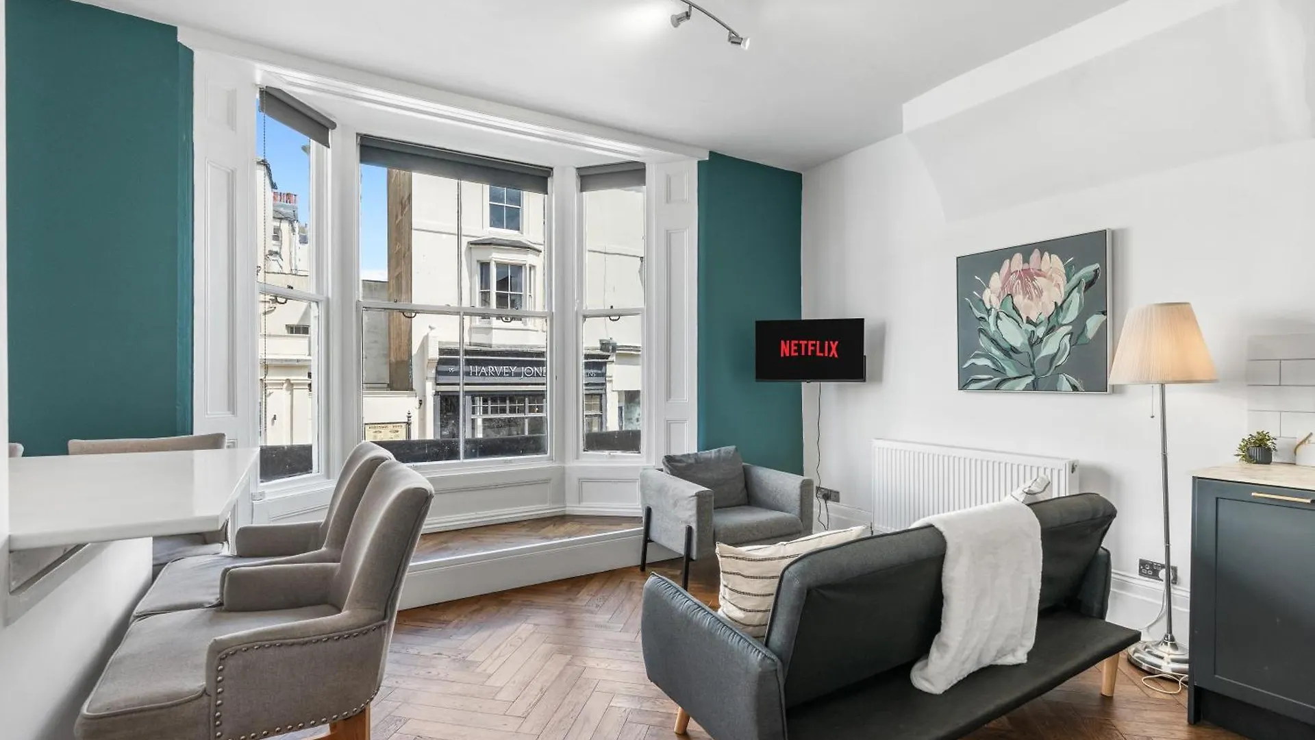 Apartment In Hove